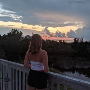 Meet your Posher, Casia